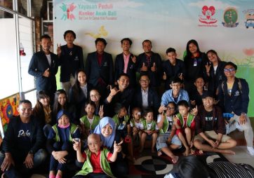 Senat Mahasiswa Sebagai Pengagas Kegiatan Bakti Sosial #PolnasPeduli ke “Yayasan Peduli Kanker Anak Bali”