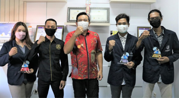 Senat Polnas Memeriahkan Hari Kemerdekaan Dengan Kegiatan Lomba Fotografi